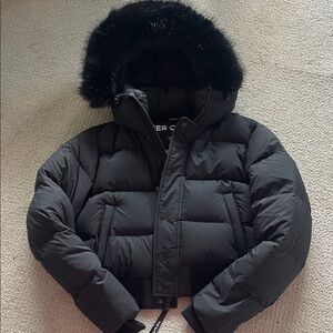 Aritzia The Super Chalet Puff